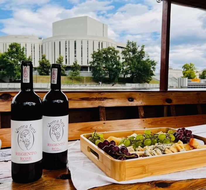 Bydgoszcz: River Cruise with local Wine and Cheese Tasting - Exploring Bydgoszcz from the Water: A Detailed Look