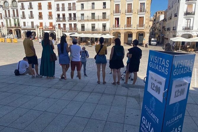 Cáceres Essential - Meeting and Pickup Details