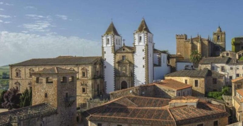 Caceres: Highlights, History and Jewish Quarter Walking Tour - Key points / Takeaways