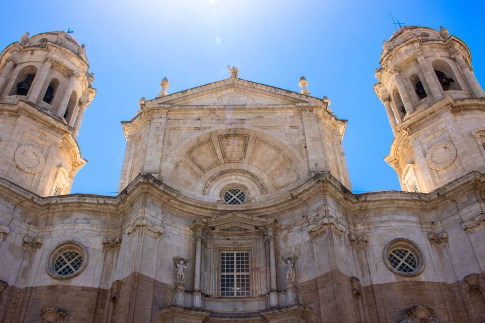 Cadiz: 3-Hour Guided Tour With Entry Tickets - Key Points