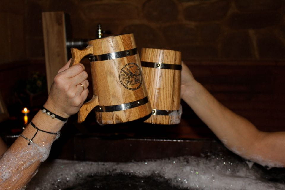 Cadiz: Beer Spa Entry Ticket With Beer and Local Snacks - Spa Features