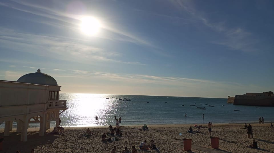 Cádiz: Cadiz Millennial Guided Tour - Experience Highlights