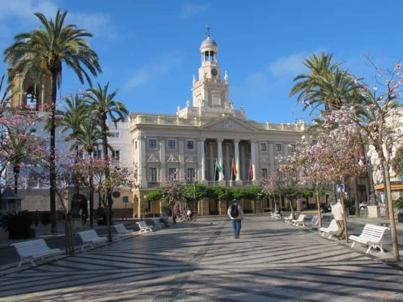 Cadiz: Enigmas City Tour - The Value of the Experience