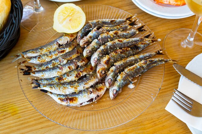 Cadiz Food Tour: Tapas, Drinks and Delights with a Local - A Deep Dive Into the Cádiz Food Tour Experience