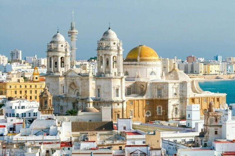Cadiz: Must-See Highlights Walking Tour - Visiting Cadiz Cathedral and Plaza de Las Flores