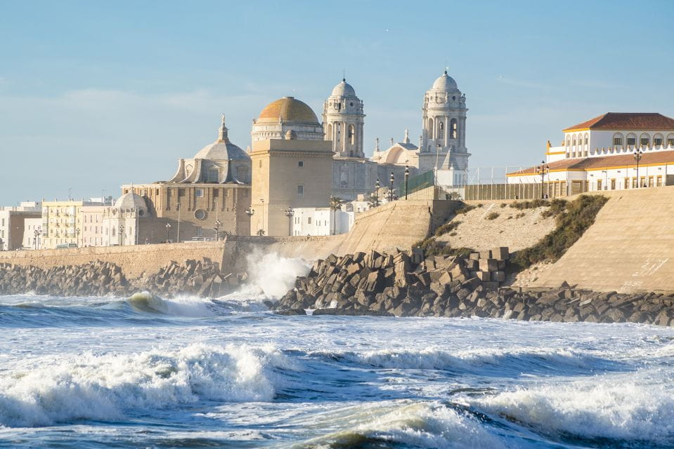 Cádiz: Mysteries and Legends Walking Tour With Souvenir - Customer Reviews and Ratings