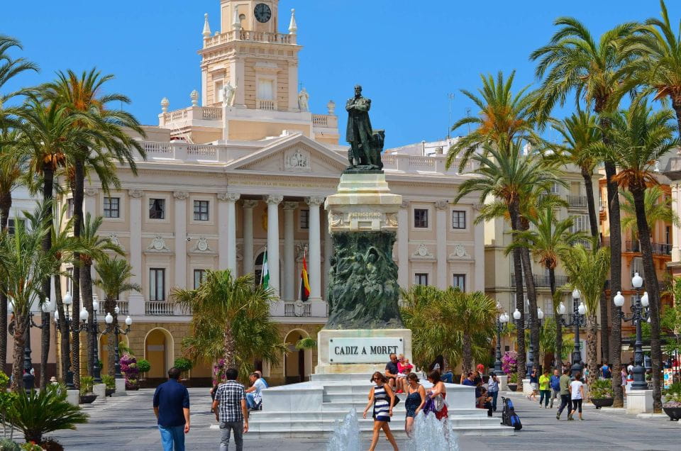 Cádiz: Private Guided Tour With Flexible Route - Wheelchair Accessibility