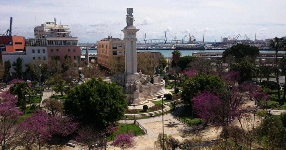 Cádiz: Private Guided Tour With Flexible Route - Additional Experiences