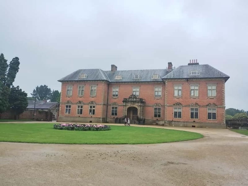 Caerleon and Newport: Roman Fortress and Historic Highlights - Exploring Newport: From Murals to Mansions