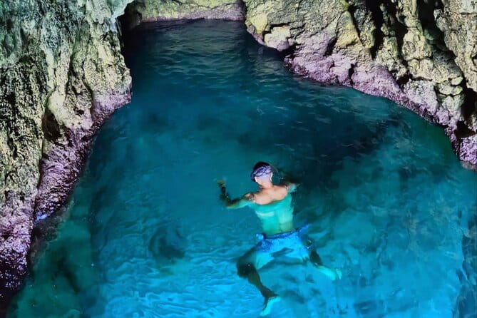 Cagliari: Boat tour with swim stops, Snorkeling & Prosecco - Who Will Love This Tour?