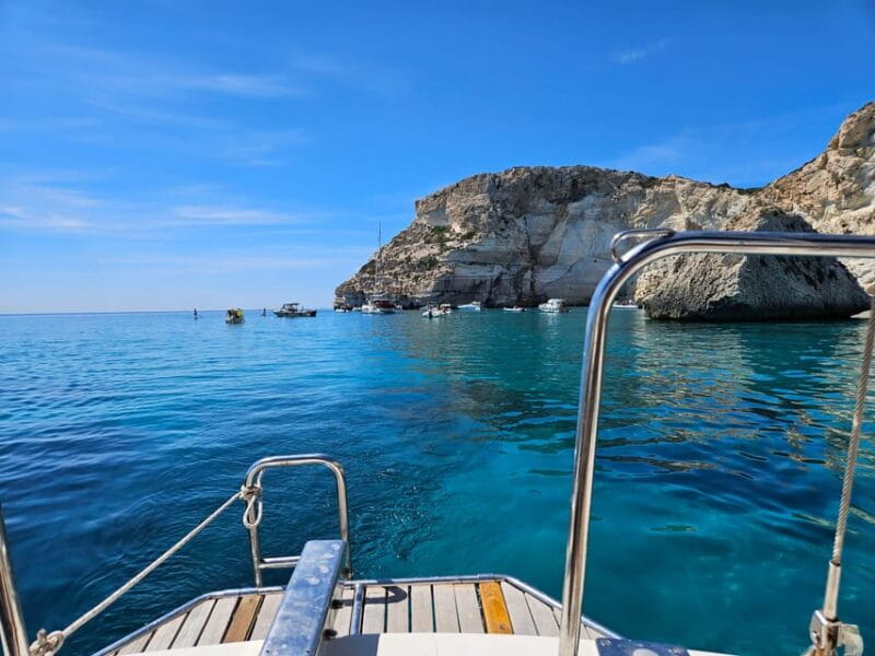 Cagliari: Devil's Saddle Sailboat Tour, Snorkeling and Drink - Relaxing with a Drink in Hand
