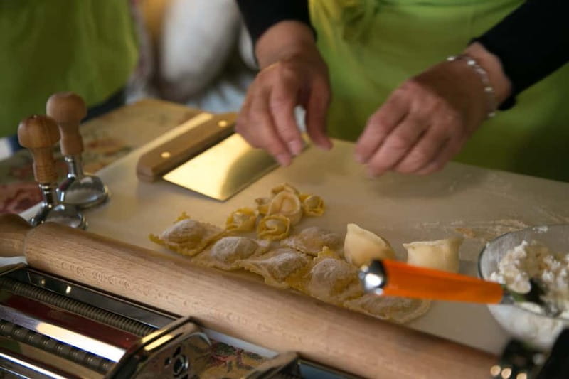 Cagliari Home Cooking Class: Pasta, Wine & Sardinian Flavors - Key points / Takeaways