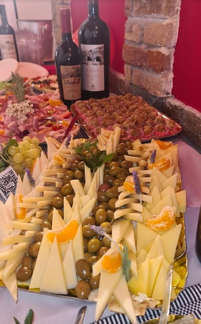 Cagliari Old Town: Wine Tasting and local products - Setting the Scene in Cagliari’s Historic Center
