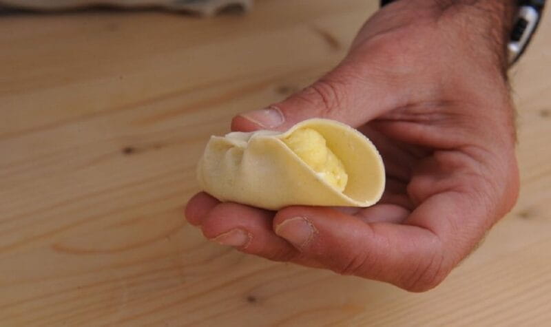 Cagliari: Sardinian Cooking Class with Meal and Drinks - Enjoying a Full Sardinian Feast