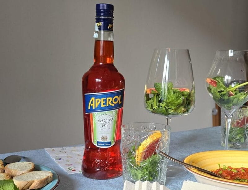 Cagliari: Spritz Cocktail Making Class with Snacks - Entering the World of Italian Aperitivo: What to Expect