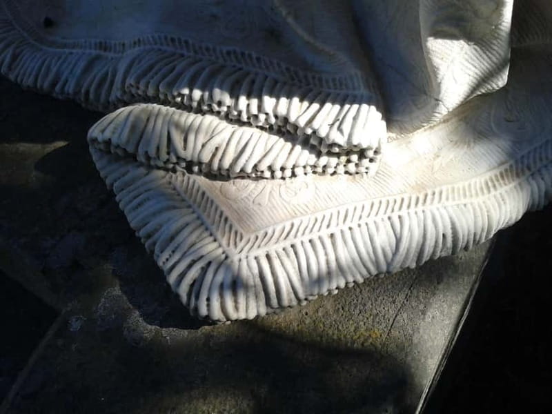 Cagliari: tour of the Monumental Cemetery of Bonaria - Exploring the Monumental Cemetery of Bonaria: A Detailed Look