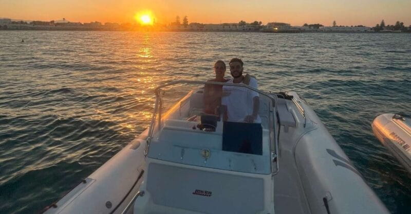 Cagliari: tour Sunset snorkeling con aperitivo e Delfini - Scenic Boat Ride with Unique Snorkeling Spots