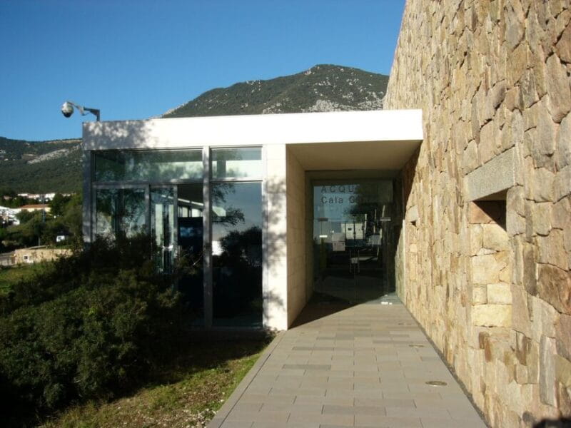 Cala Gonone: Cala Gonone Aquarium Entry Ticket - Price, Logistics, and Practical Tips