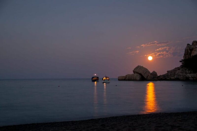 Cala Luna by Night - Discovering Cala Luna by Night: A Detailed Breakdown