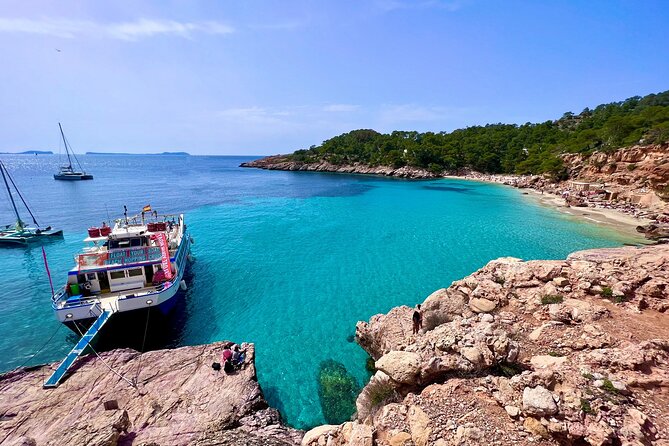 Cala Salada and Unspoiled North Beach Tour. Snorkelling and Aquarium - Included Aquarium Experience