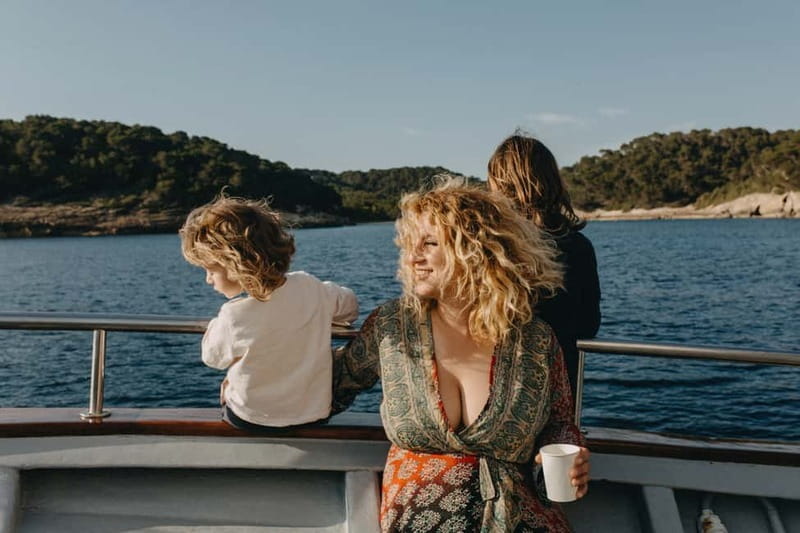 Cala'n Bosc: 3.5-Hour South Coast Sightseeing Boat Trip - Exploring the South Coast of Menorca: The Details