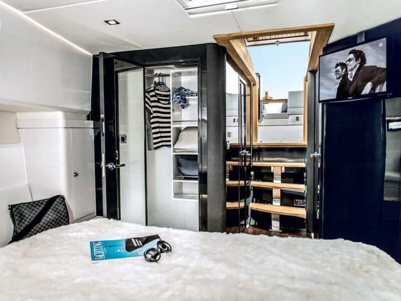 Caldera Private Cruise with Luxury Fjord 52 Motor Yacht - Final Thoughts