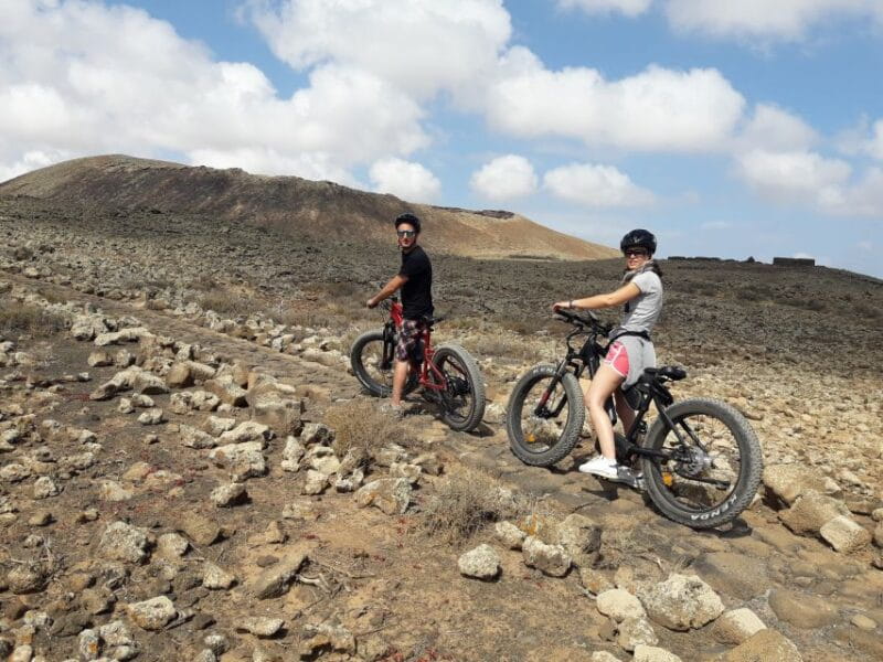 Caleta de Fuste/Corralejo: Guided E-Bike Tour & Crater Hike - The Sum Up