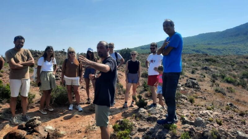 calice in cratere - Entering The Crater: The Journey Begins