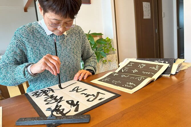 Calligraphy and Matcha in a Warm Kumamoto Home - Key Points
