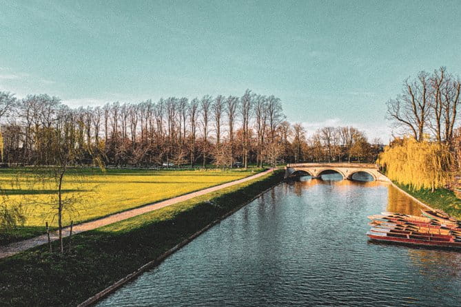 Cambridge Riverside Walk From Queens College to Trinity College - Exploring the Cambridge Riverside Walk from Queens to Trinity College