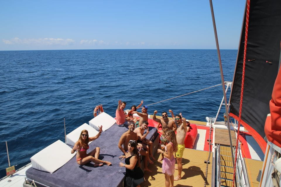 Cambrils: Catamaran Day Cruise With BBQ and Drinks - Itinerary and Experience
