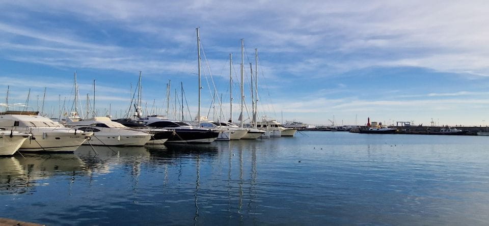 Cambrils: Private Catamaran Luxury 3h Drinks,Snacks Pickup - Pickup and Drop-off Locations
