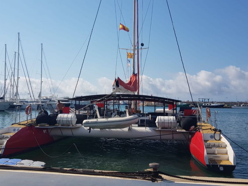 Cambrils/Salou: Coastline Catamaran 2h With Drinks, Pickup - Participant Information