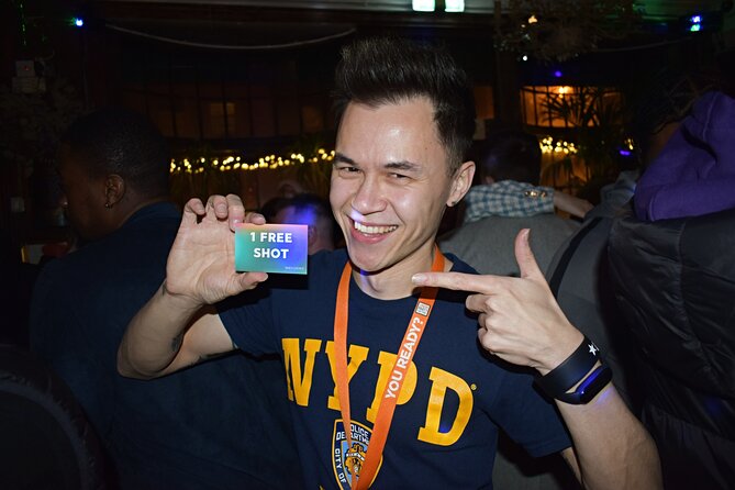 Camden Pub Crawl in London - Photo Opportunities and Memories