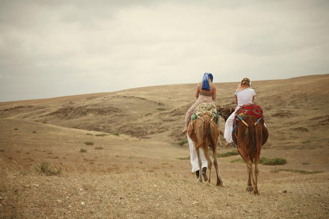Camel Ride and Magical Dinner in Agafay Desert - Included Amenities and Inclusions