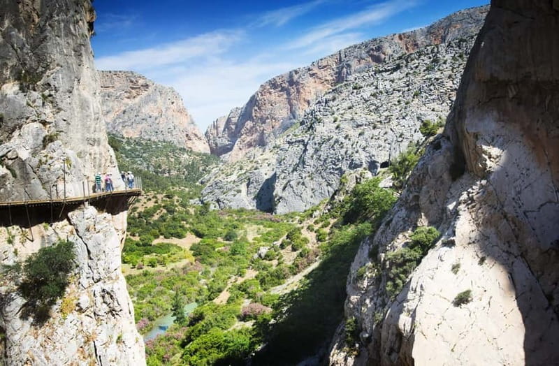 Caminito del Rey: Bus Trip from Malaga Premium Tour with Official Tour Guide - What’s Included and What to Consider