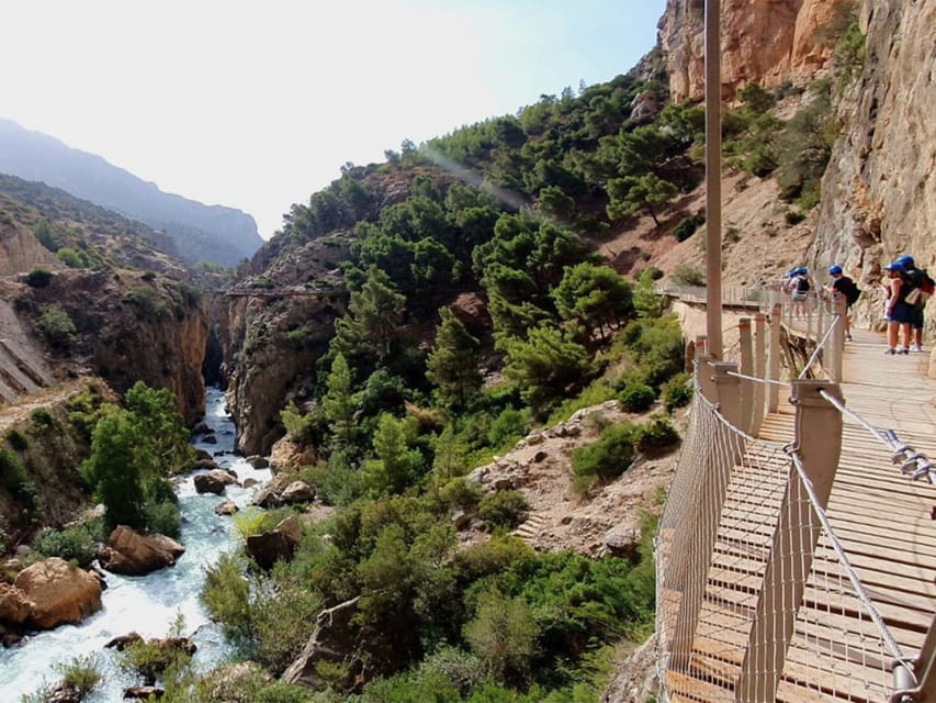 Caminito Del Rey: Tour With Official Guide and Drink - Safety Guidelines and Recommendations