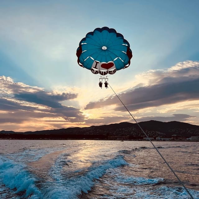 Cannes: Parasailing Experience for Couples, Family & Friends - Who Is This Experience Best For?