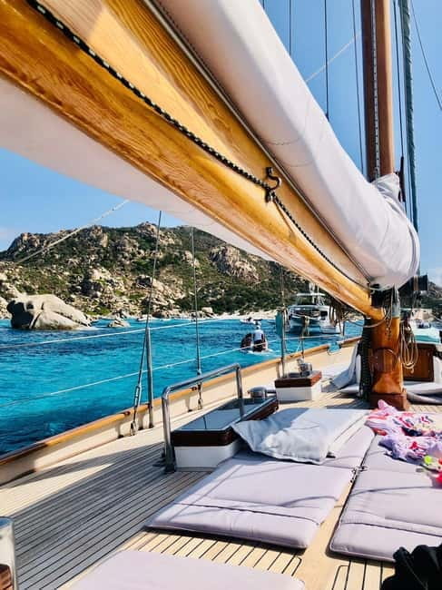 Cannigione: boat tour Maddalena Archipelago with lunch - The Itinerary: A Day of Discovery