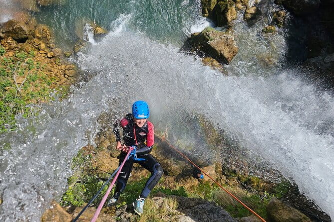 Canyoning experience in Barranco del Gorgo de la Escalera - Entering the Gorge: A Family-Friendly Water Adventure