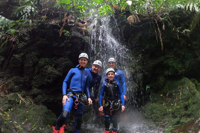 Canyoning in Ribeira da Salga - Introducing the Canyoning in Ribeira da Salga Experience