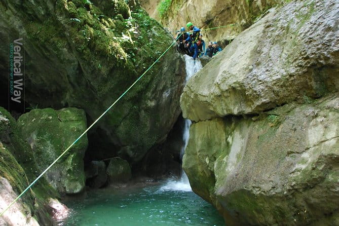 Canyoning sports day in the Furon en Vercors - Grenoble - Introduction to the Canyoning Sports Day in Furon en Vercors