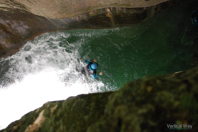Canyoning sports day in the Furon en Vercors - Grenoble - The Experience: What to Expect on a Full Day in Furon en Vercors