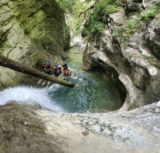 Canyoning Tour - Ecouges Lower Part in Vercors - Grenoble - Preparing for the Adventure