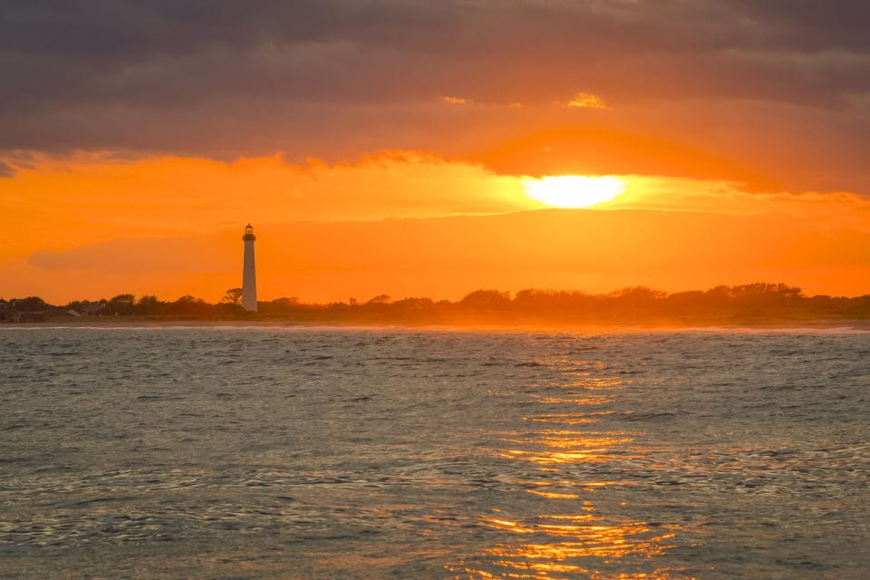 Cape May: Sunset Dinner Cruise on the Spirit of Cape May - Dining Experience