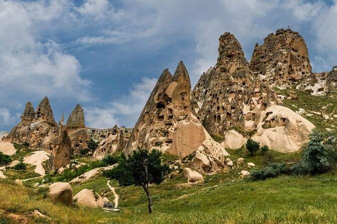 Cappadocia Guided Red Tour with Lunch & Entrance Fees - Walking Through Cappadocia’s Ancient Past at Zelve
