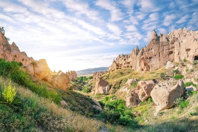 Cappadocia Guided Red Tour with Lunch & Entrance Fees - The Charm of Avanos and Its Pottery Traditions