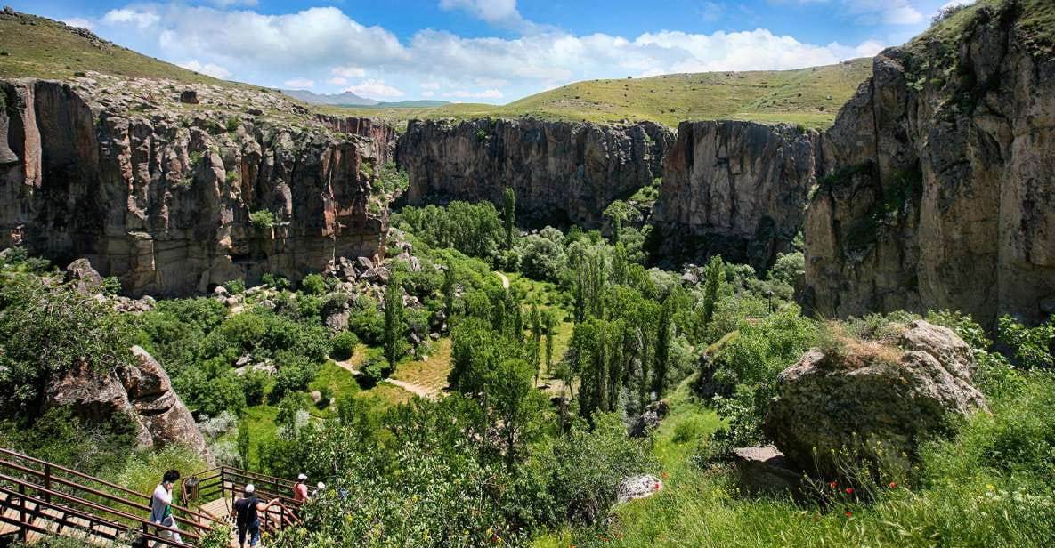 Cappadocia: Guided Tour With Lunch & Visit to Ihlara Canyon - Hiking Ihlara Canyon