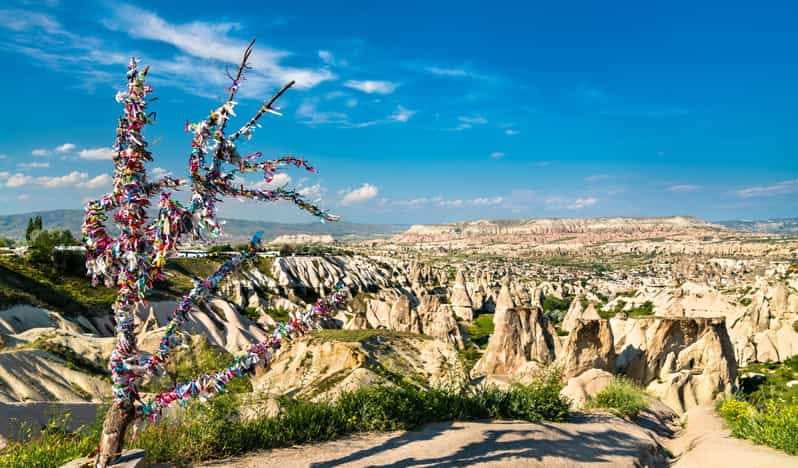 Cappadocia Red Tour (small group) with lunch and tickets - Entering the Heart of Cappadocia: What to Expect