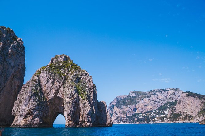 Capri Boat Tour: Living the Sweet Life - Discovering the Islands Coastline